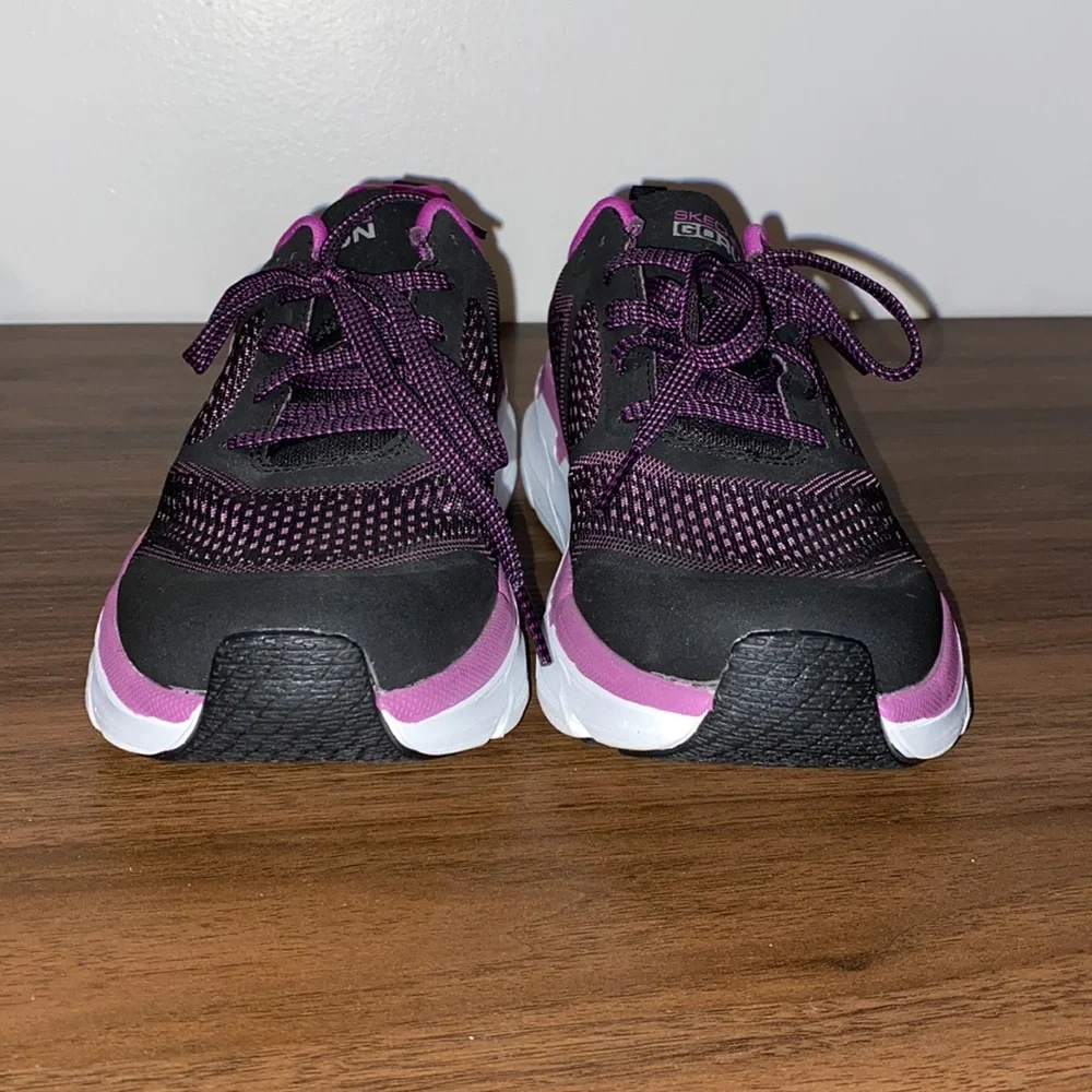 New Women's Skechers Goga Mat Running Purple Shoes - Picture 2 of 7
